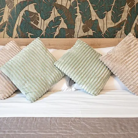Feel At I Modern Cozy Apartman *